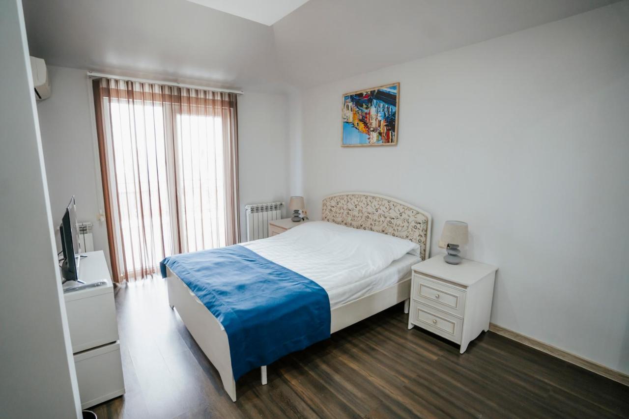 West Apart Hotel Batumi Eksteriør bilde